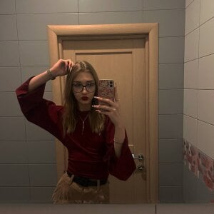 AveryBerkson went out for a walk รูป  5