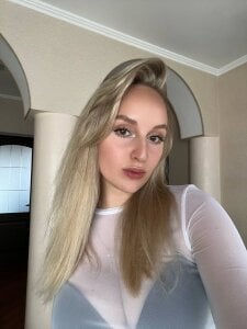 LorinaNhatsavang it's me:* Εικόνα