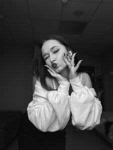 Julie_Lamb Public Pic 2