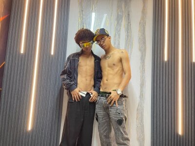 guys_hard_cockのPublicの 4枚の写真