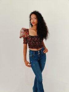 AntonellaHall_Public图片 5