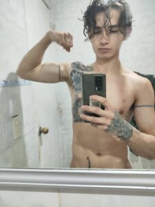 SinsPleasuresAndCum Public Pic 2