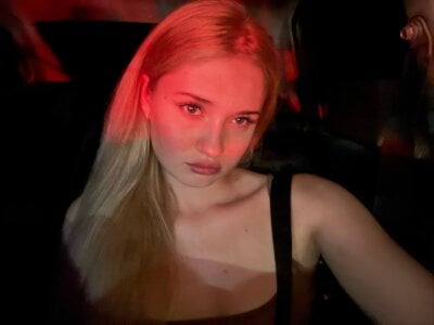 Malley_Saunds Wildflower Whispers 사진