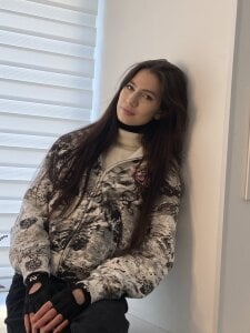 KristyZagac Public Immagine  3