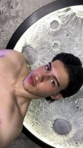 Lucian-greyy Public slika 5