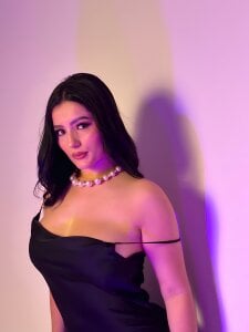 JennaOlsonX A touch of luxury for Black Friday 💎🖤  5. fénykép