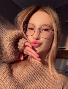 pinkylolly__ Public Pic 6