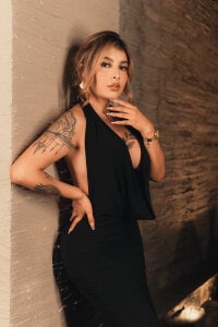 Date with me de LisaMonroe_  8 Imagens