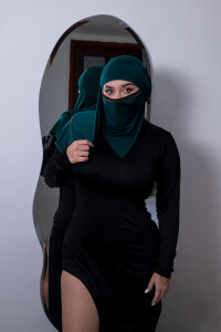 _Aliyah Public Pic 5