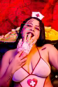 ElianaCollins I am the nurse who heals with caresses... and raises the temperature with just a look зображення