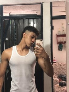 RickyEbony Are you coming to the gym with me? Foto 7