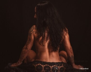 Public de FITGIRL-MAEVA  2 photos