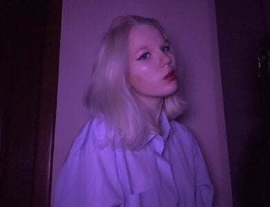 LynellMahe Public Pic 5