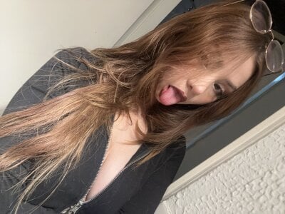 ari_kat sexy skirt Pic 8
