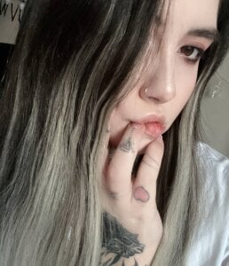 Rin_Tozier Just me :) Gambar 3