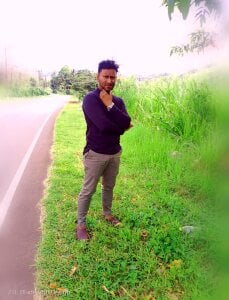 Chris_Crocker Public Pic 2