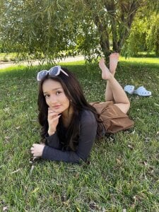 Nari_Ko Warm grass Pic