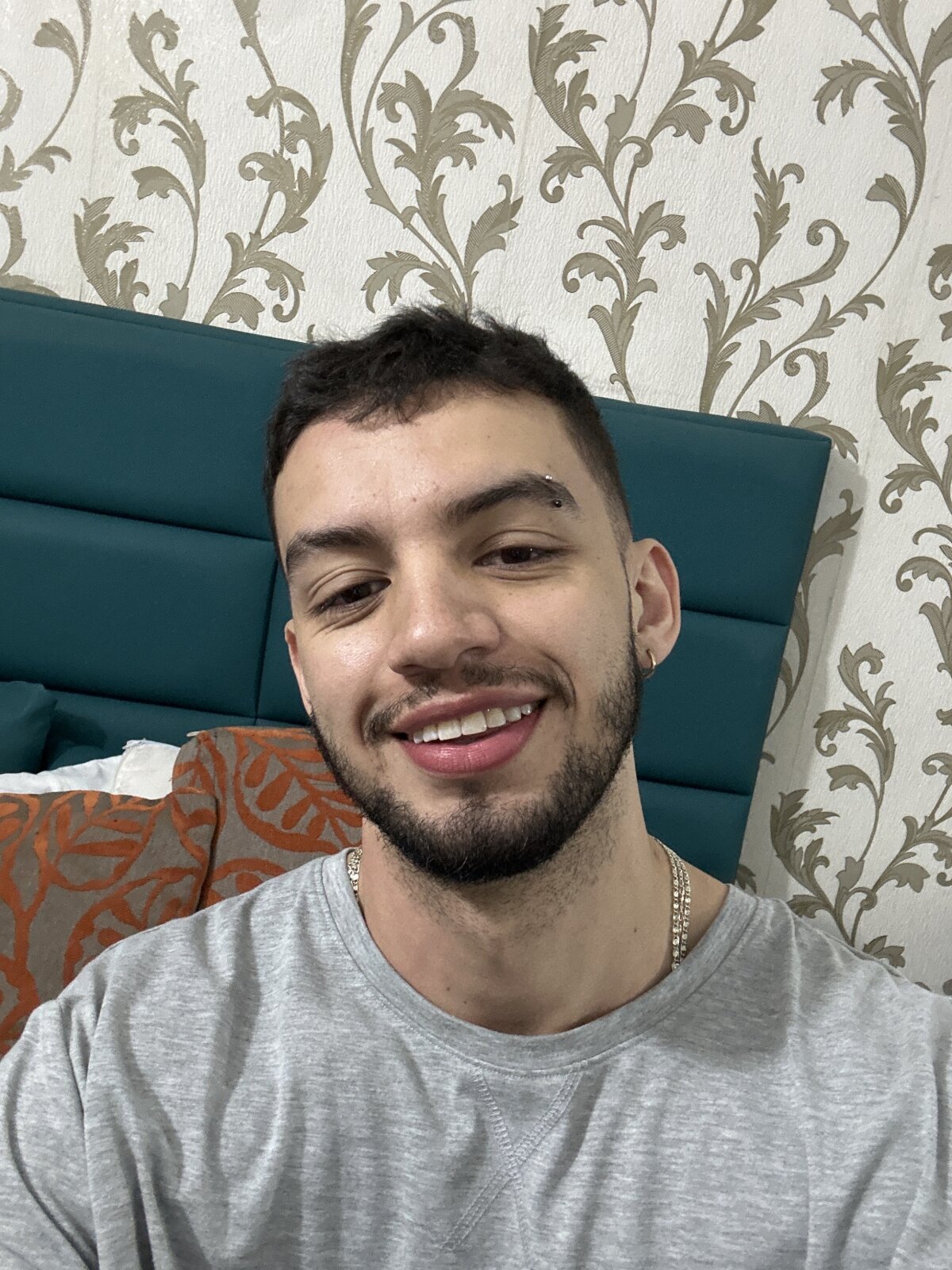 Michael_magno Trending Plaatje 4959