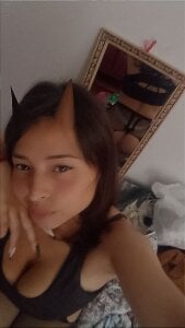 Public od Alanah_Blu  2 snímek