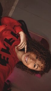 EmmaLawrence_ Public Pic 5