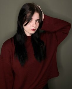 AlaneMiklas Public Pic 3