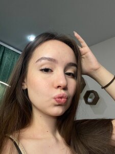 LisaSmiths new manicure Pic 5