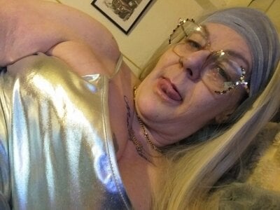 Latex_shantie the new me Foto 