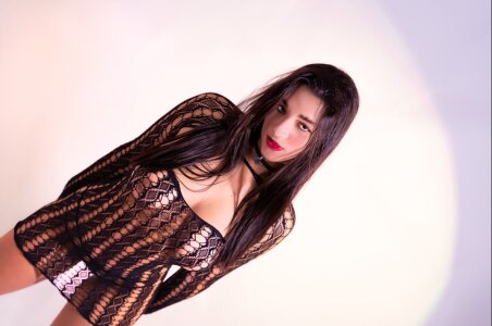 lauren_carter_ Black lace, dirty mind Pic 2