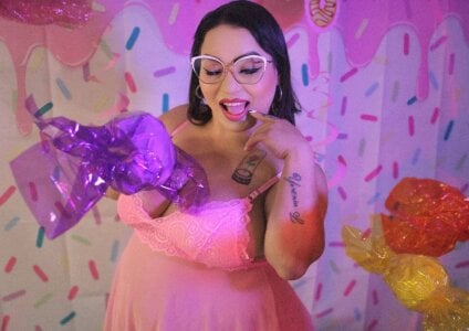 meggancurvy Candy 🍬✨ Pic