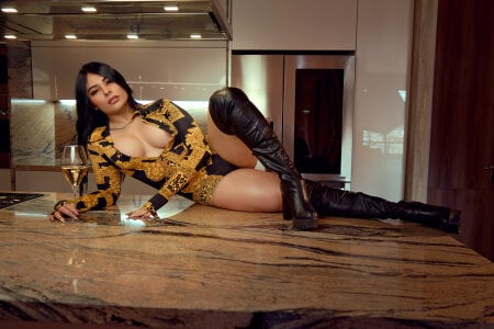 LINDA_HYLTON I like them all 🌹 Pic