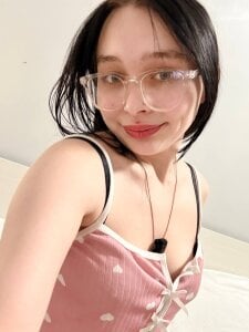 HannaHaylesbefore to go to bed Bild 4