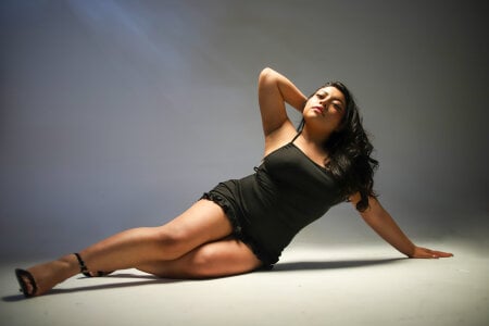 Alexa_Madisson: Between Shadows and Light🖤 ( фото)