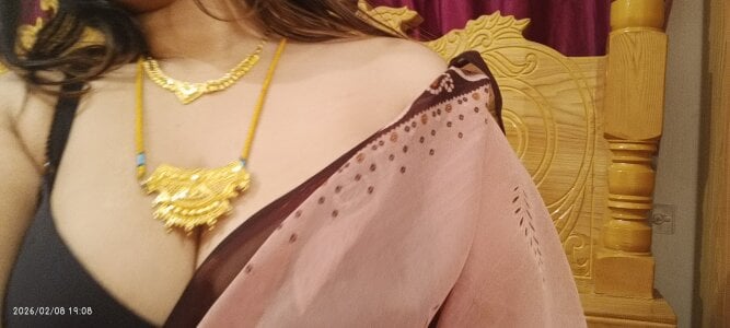 Beauty_Queen_Soniya sexy hot boudi😘🤭🥵 Pic 4