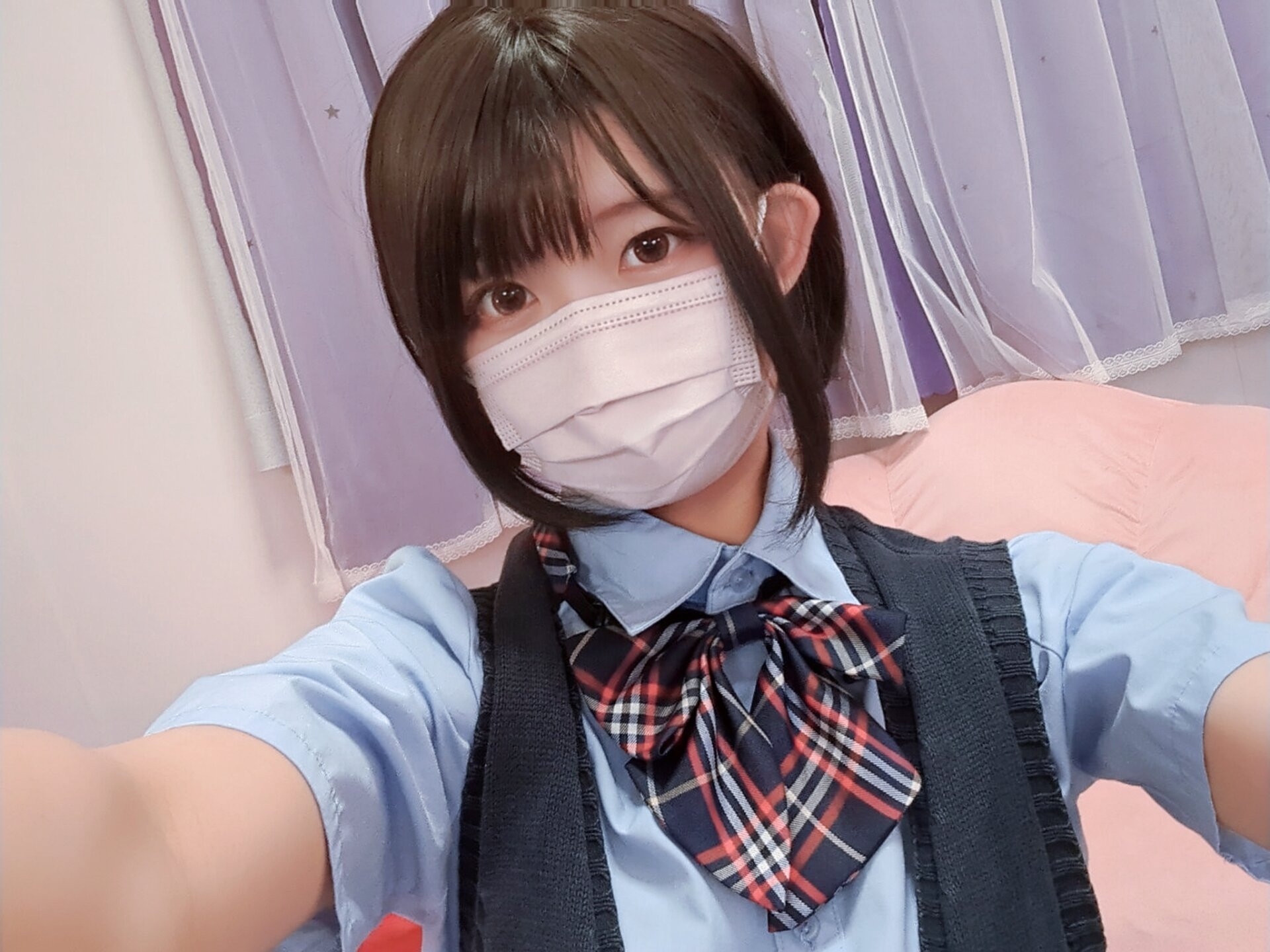 めるるんのキュートな表情