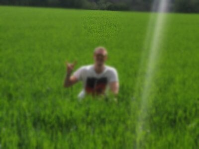 NewbeeNude88 Public Foto 4