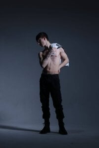 MiaAndWilliam WILLIAM TOPLESS Pic 2