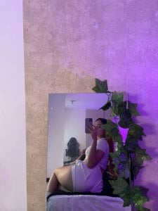 LanaMills_ Sport girl Pic