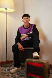 Lucian_Davi RETRO STYLE Pic 2