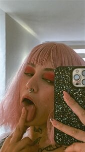 annika_taylor cutie <3 <3 Foto 3