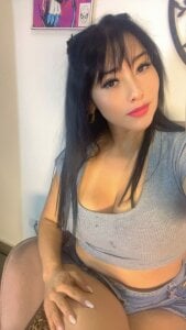 Terra__Rouse_ YOUR MILF IS HERE FOR U PLEASURE Pic