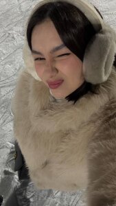 SoftLuna Photos from ice skating Foto