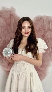 MelanieAlves on the eve of Valentine's Day❤️‍🔥 Gambar 9