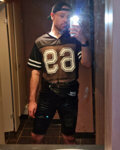 Rossco92149 Public Pic