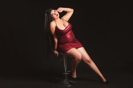 ValentinaBreats a horny goddess Pic 3