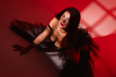 Victoria_Rous ELEGANT Pic