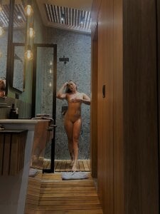 HaleyGreen1 kullanıcısının Temptation 🔥 albümü -  3 fotoğraf