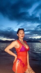 BrendaMore At the beach Photo 6
