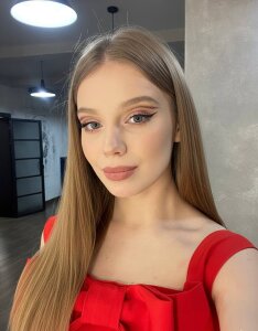 JanetPegg Public Pic 3