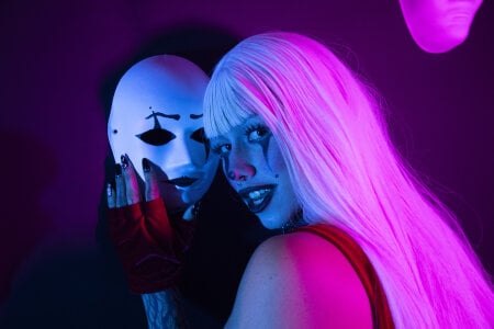 A touch of madness has never been so irresistible 💋💫 de Raven_Witch_  8 photos