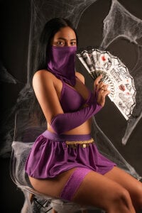 Emily__Carter Public Pic 2